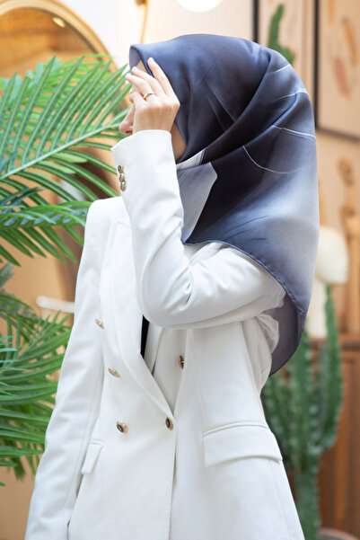 Vissona %100 Twill İpek Degrade Duman Gri Renkli 90x90 Eşarp Dikim Şekli : El...