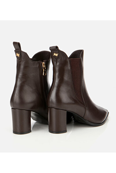 Hotiç Kadın Deri Kahverengi Sivri Burunlu Streç Detaylı Bilekte Topuklu Bot