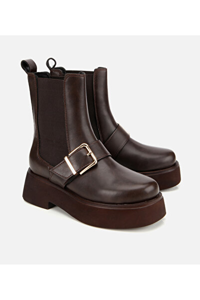 Hotiç Kadın Kahverengi Lastik Detaylı Tokalı Kalın Tabanlı Düz Bot