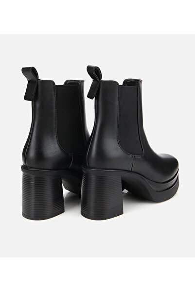 Hotiç Kadın Siyah Lastik Detaylı Kalın Topuklu Bot