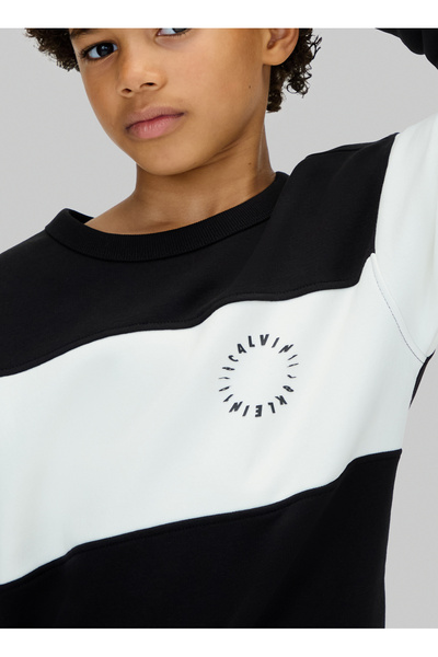 Calvin Klein Çizgili Siyah Erkek Çocuk Eşofman Takımı IB0IB02573BEH