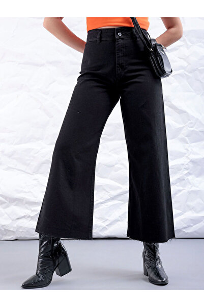 Freehand By Styli بنطلون جينز نسائي ذو حافة خام