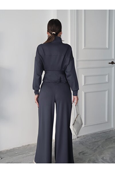 Paw Garage Set de pantaloni și jachetă plisată cu fermoar din modal cu textura moale Zenya pentru femei