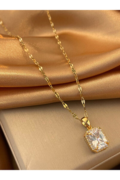 Take Two By Styli قلادة متدلية مزينة على شكل مربع