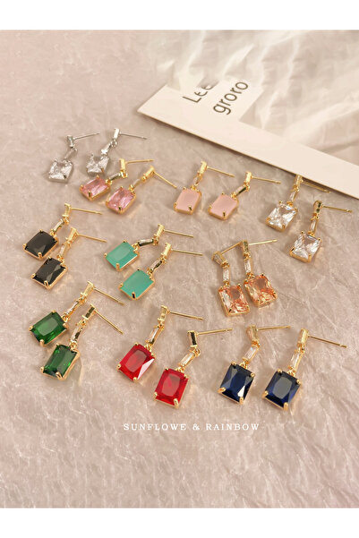 Take Two By Styli أقراط متدلية باللون الأخضر الزمردي