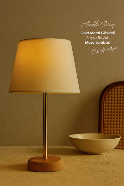 Anadolu Saray Gold Metal Gövdeli Beyaz Kumaş Başlıklı Masa Lambası – Modern v...