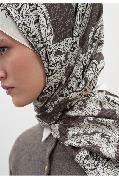 Fresh Wild Paisley Pattern Shawl Mink