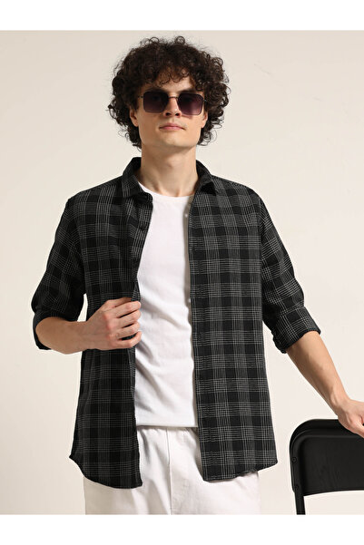 Bushirt By Styli قميص رجالي أسود منقوش بياقة واسعة