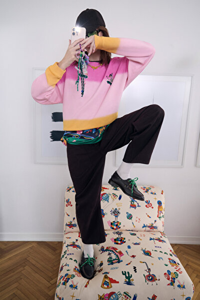 Mudo RENK GEÇİŞLİ NAKIŞLI BİSİKLET YAKA SWEATSHIRT