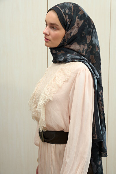 cs camellia scarf Pretty Kraş Shawl - Black-Beige