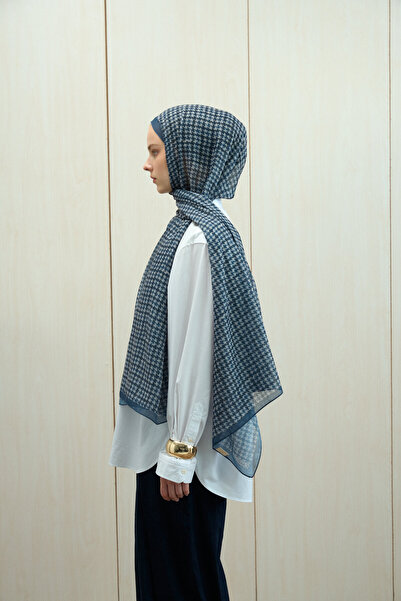 cs camellia scarf Houndstooth Ramie Shawl - Indigo