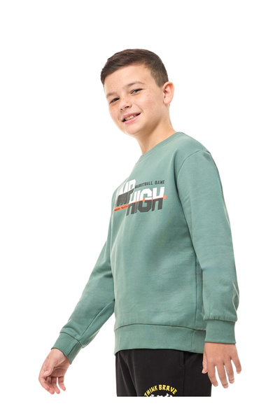 Victor and Jane By Styli Teens Green Slogan Print Cotton Sweatshirt