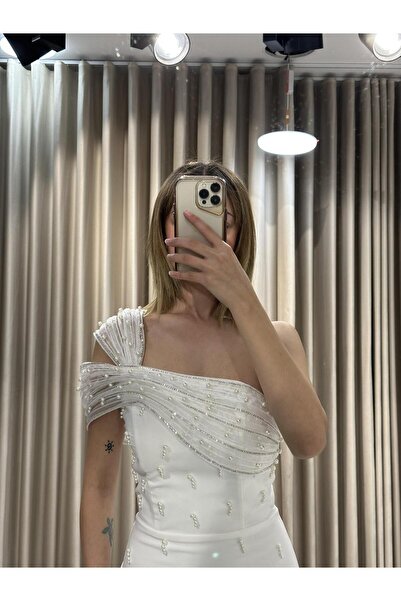 Kaleiçi Yıldızlar Beyaz Midi Boy İnci İşlemeli Abiye 8446