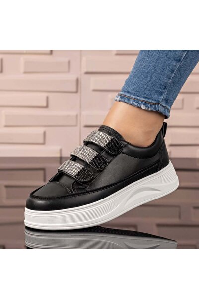 Modlet.ro Teniși negri de damă cu talpă groasă și strasuri atașate MOD10059