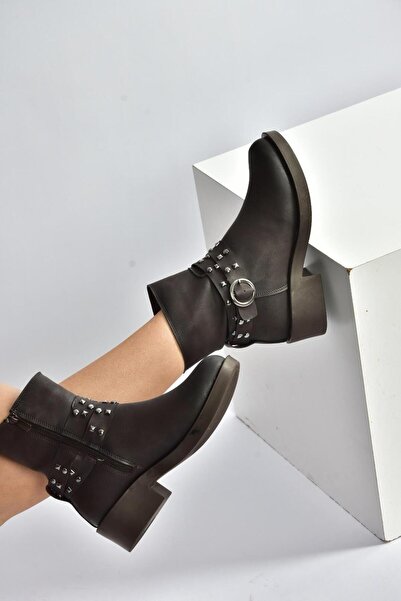 Fox Shoes V674121209 Γυναικείες μπότες με χαμηλό τακούνι με φερμουάρ καφέ