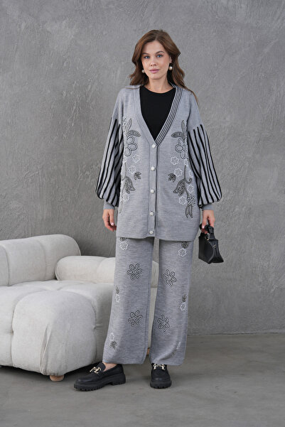 Miss Allos Жіночий комплект з широкого трикотажу з вишивкою бісером: кардиган і штани