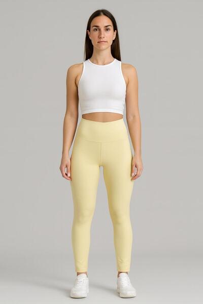 MAVİ QUMSAL Kadın Yüksek Bel Basic Açık Sarı Tayt – Esnek, Rahat ve Günlük Kullanıma Uygun