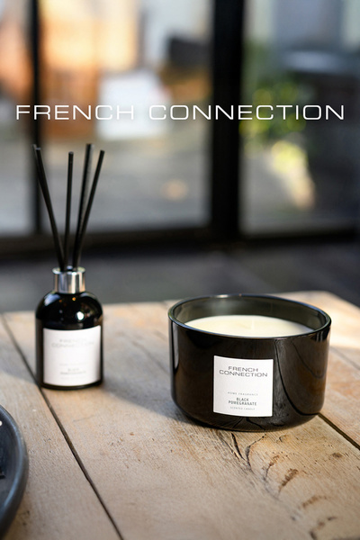French Connection شمعة بلاك كوليكشن برائحة الرمان الأسود 431G