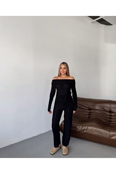 TRENDLİA طقم مادونا مكون من قطعتين بتفاصيل كشكشة سوداء وسروال واسع الساق