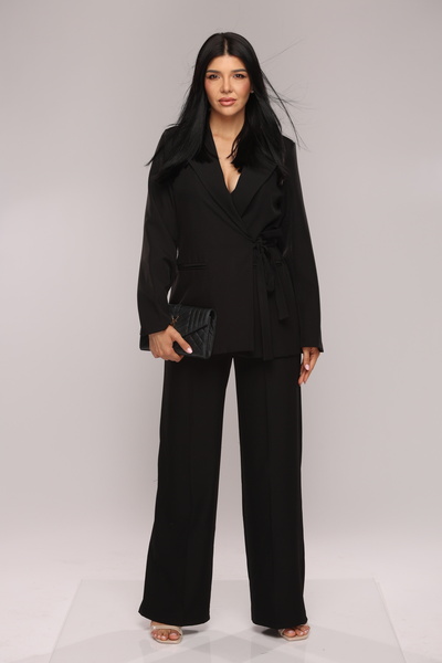 Pretty elegant women's suit