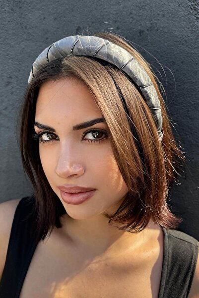 TAKIŞTIR Gray Color Stone Detailed Crown