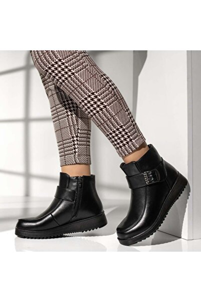 Modlet.ro Women's black boots with zipper and buckle MOD12238