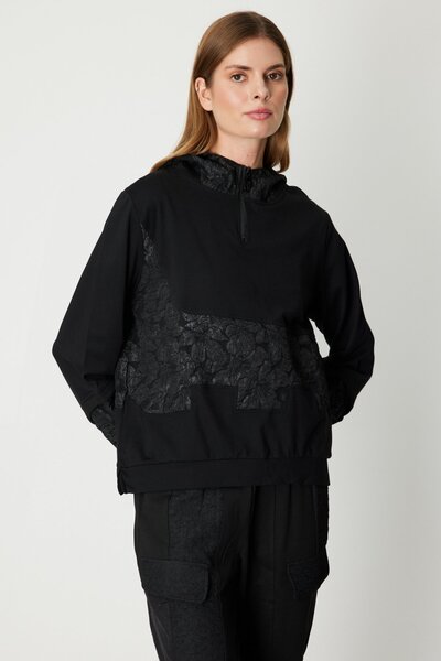 ON Kapüşonlu Kabartmalı Sweat