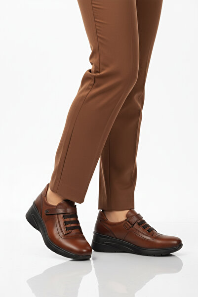 AYAKMOD حذاء نسائي كاجوال من الجلد الطبيعي بلون أسمر PLV144 Z