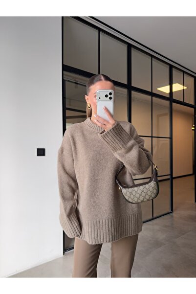 BB Bensu Buyruk سترة مينك فضفاضة بياقة الدراجة