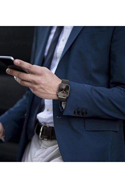 Generic Milanese Loop Stainless Steel Mesh Band for Apple Watch (Fits 38-49mm) Parachute-style Buckle