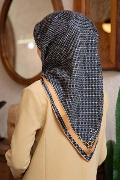 Vissona Eșarfă de mătase Tivil 60960 - 3 - 0001 - 0011 Model negru cu monogramă