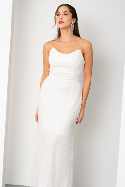 Lafaba Kadın Beyaz Straplez Boncuklu Uzun Balık Abiye Elbise