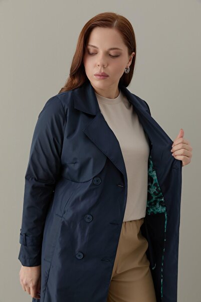 FATMA DANIŞMAN Bondit Kumaş Rüzgarlık Detaylı İç Astarı Renkli Trenç -Lacivert