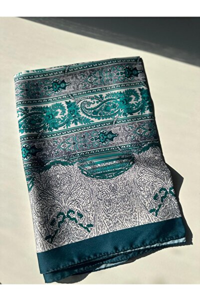 NOİR LUXE شال حريري منقوش باللون الأخضر من أدورا سو