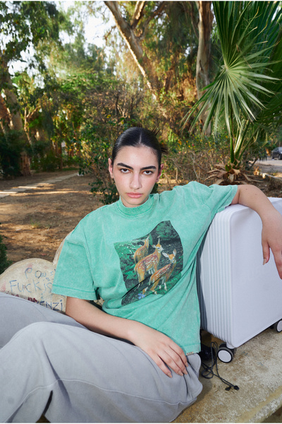 Buscar DOE TEE - WASHED GREEN