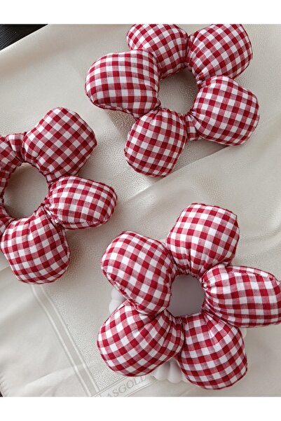 ELAS HOME Plaid Fluffy Fiber-Filled Flower Bagel Buckle