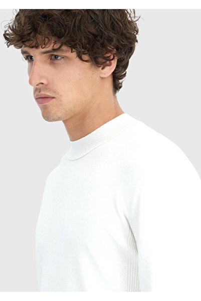 Ramsey Ecru Crew Neck Plain Knit Sweater