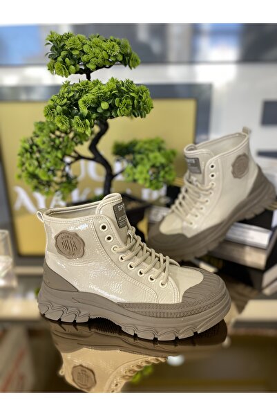 Guja İthal Lastik Taban Rugan Kadın Postal Bot 404K50