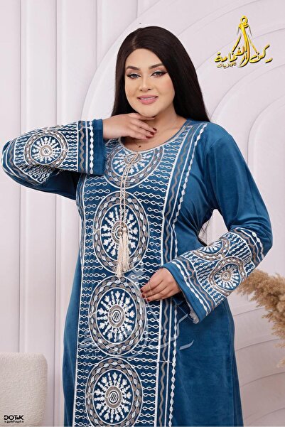 Generies High quality velvet Arabic jalabiya with a wonderful design