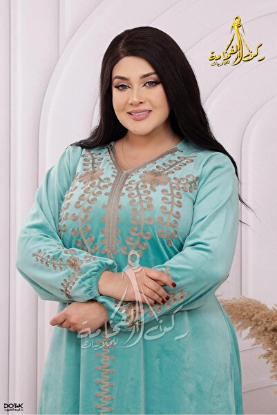 Generies High quality velvet Arabic jalabiya with a wonderful design