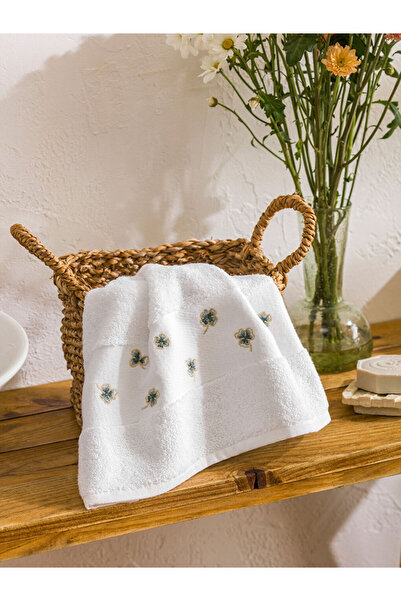 LC Waikiki Блискучі вибори від Shining Store | Рушник для обличчя з квітковим вишиванням 50x80 см