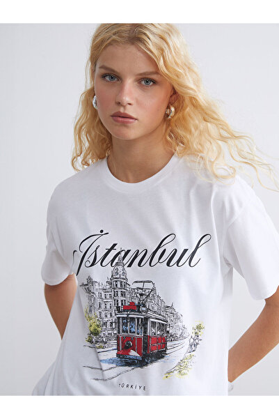 LC Waikiki Peak New Season Crew Neck Istanbul Printed Women's T-Shirt