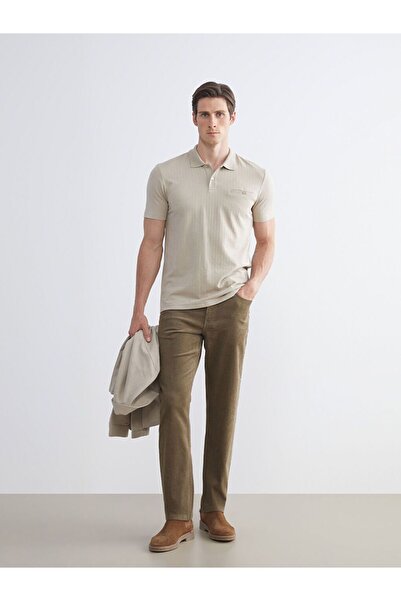 LC Waikiki بنطلون تشينو رجالي كلاسيكي من LCWAIKIKI بقصة قياسية وقماش مخملي