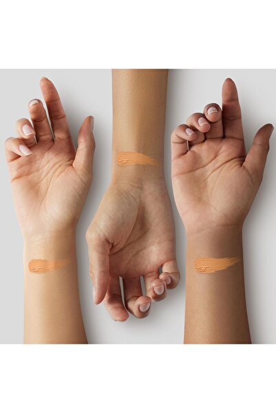 Nars Natural Radiant Med/Dark 3.3 Caracas Foundation 30ml