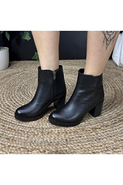 MEY حذاء نسائي أسود بكعب عالٍ مسطح M4509