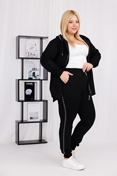 Siyezen Plus Size Crystal Stone Detailed Suit