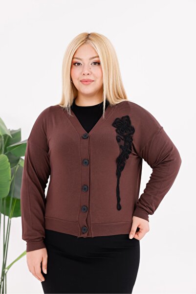 Siyezen Plus Size Floral Motif Cardigan