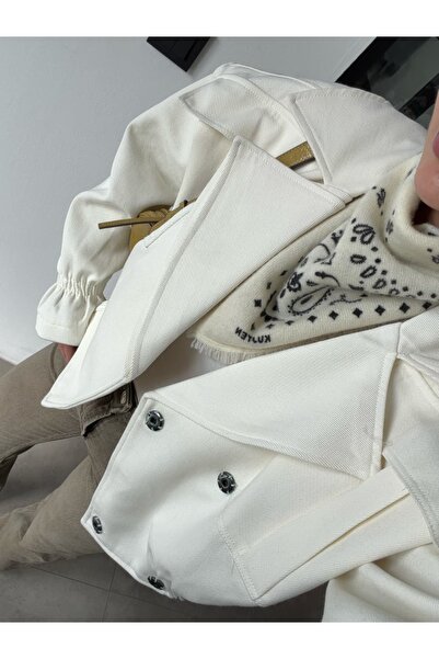 BB Bensu Buyruk EKRU BELİ LASTİKLİ BOMBER CEKET