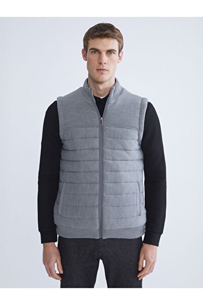 LC Waikiki LCWAIKIKI سترة تريكو كلاسيكية ذات ياقة واقفة للرجال