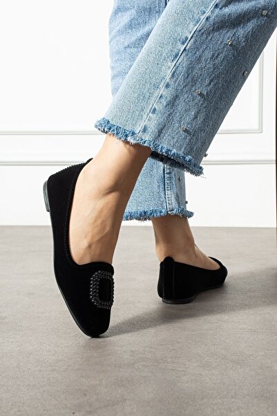 FUGA MODA Orvia Black Buckled Velvet Textured Elegant Engagement Dowry Bag Guest House Bag